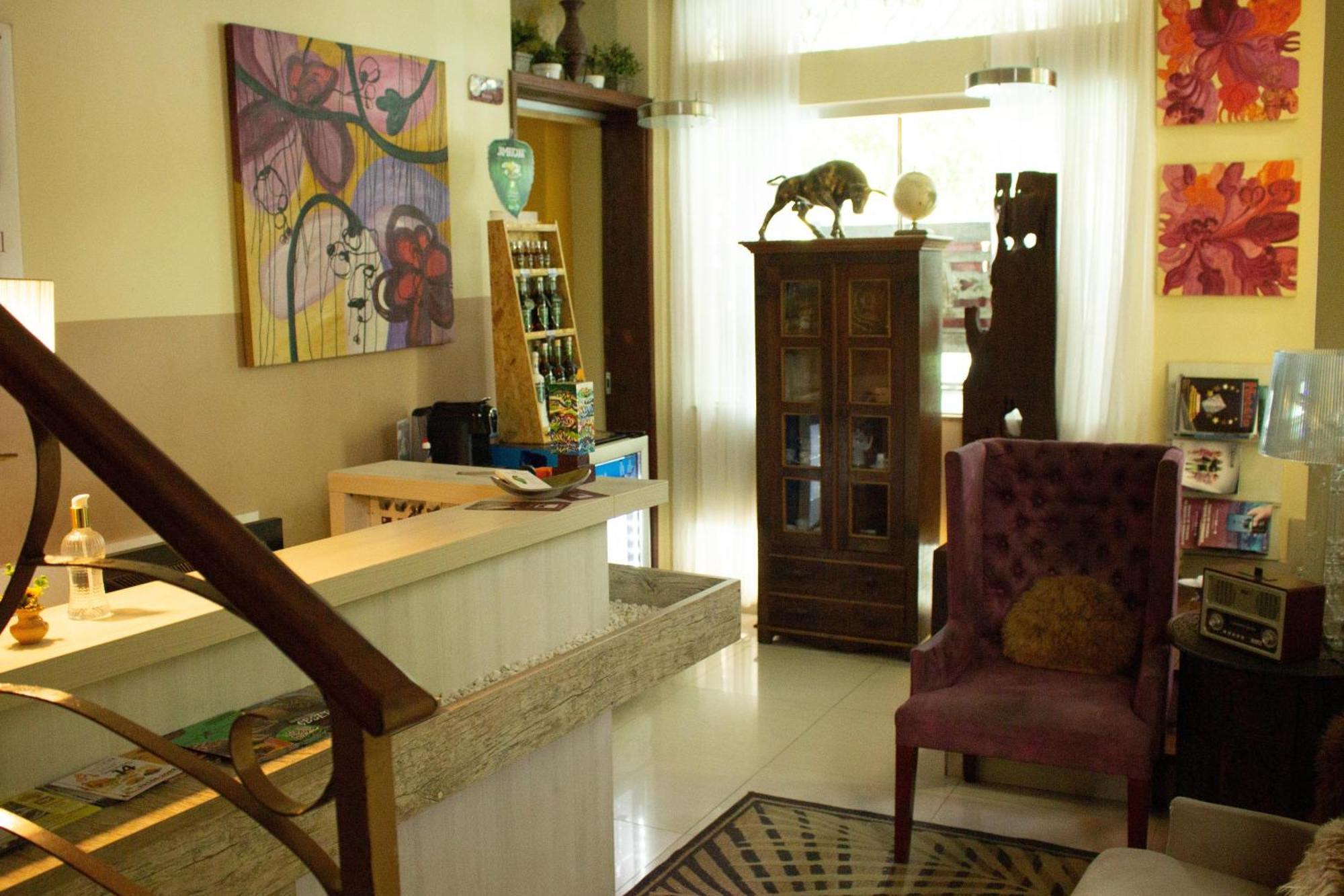 Boutique Hotel Casa Teatro มาเนาส์ ภายนอก รูปภาพ