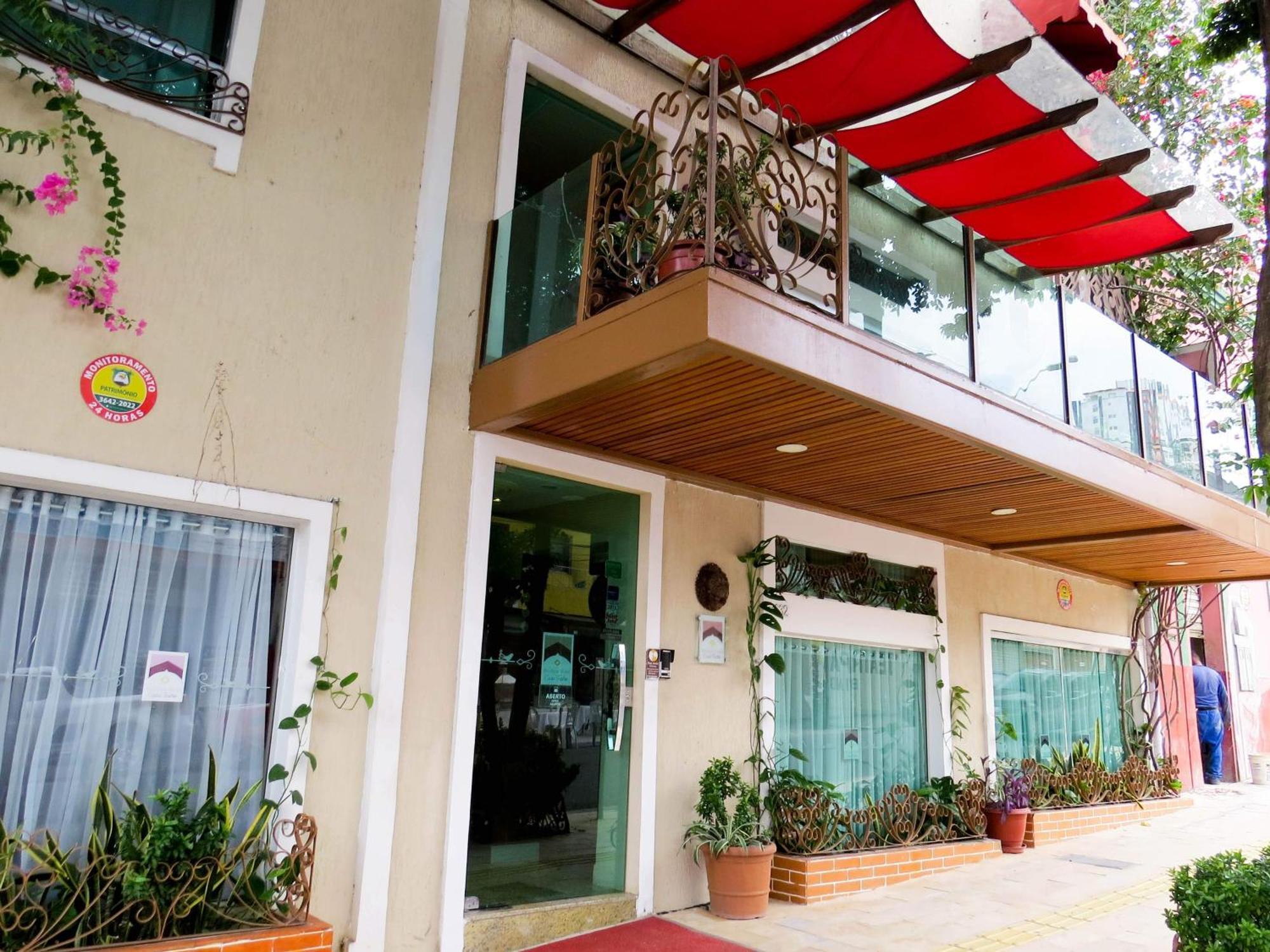 Boutique Hotel Casa Teatro มาเนาส์ ภายนอก รูปภาพ