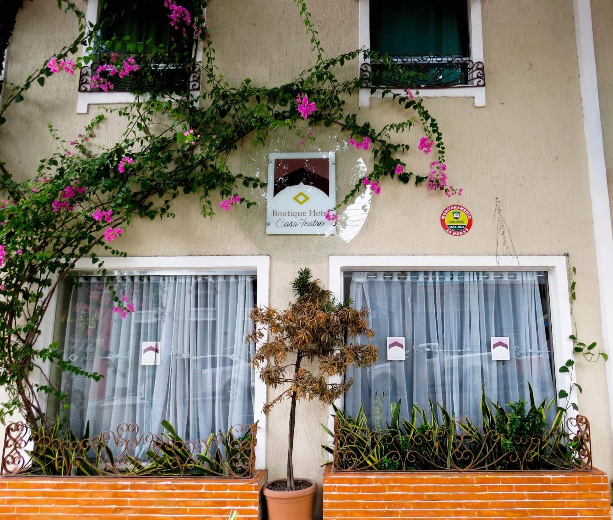 Boutique Hotel Casa Teatro มาเนาส์ ภายนอก รูปภาพ